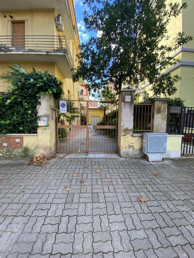 Appartamento Monolocale Nel Corso Lido di Ostia Esterno foto